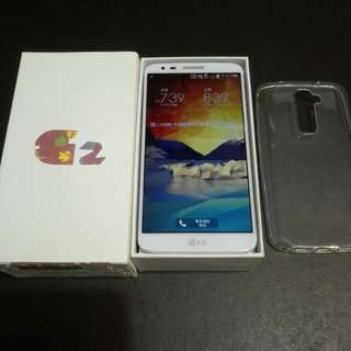 98% white colour LG g2 f320s 32gb rom, full  set with Box.  Free  case.