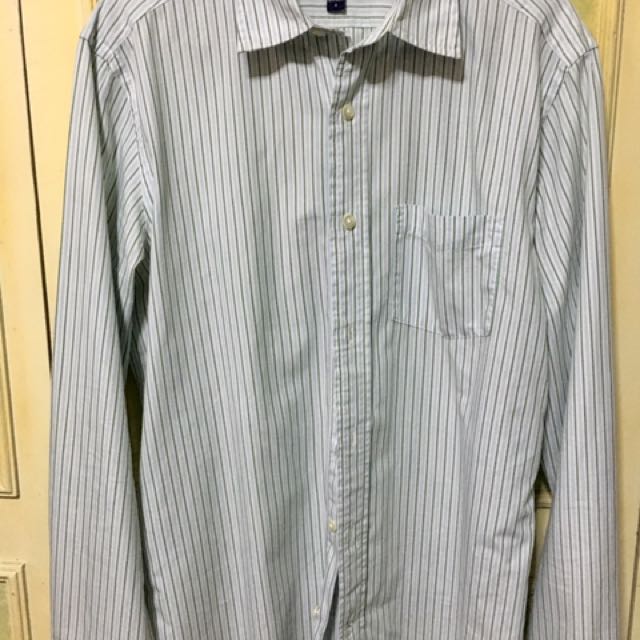 Gap long sleeves (Category: Sleep and Loungewear) located in Quezon City. Submitted by hellow_ria (Listing ID 137551769, Image 1). Description: Blue and green stripes Gap long sleeves, size S in classic fit, still in very good condition.