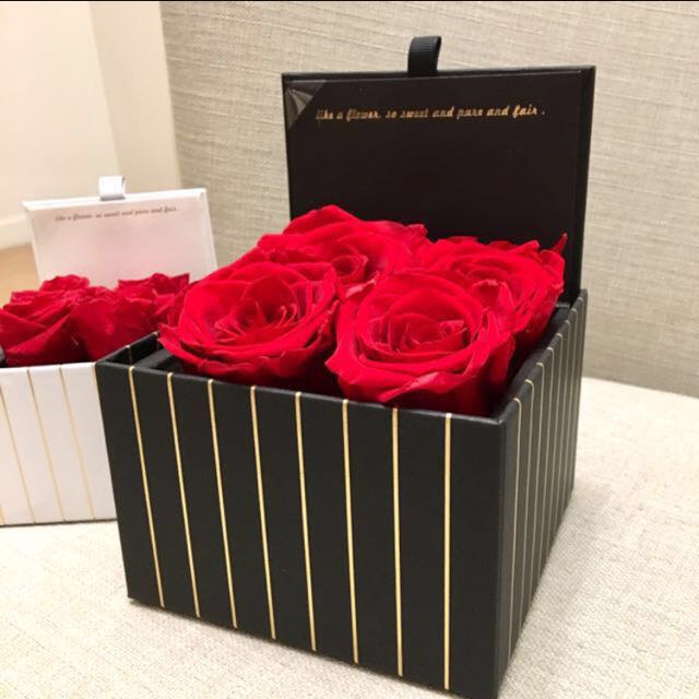 Large Square Box Real Roses That Last A Year Design Craft Photo