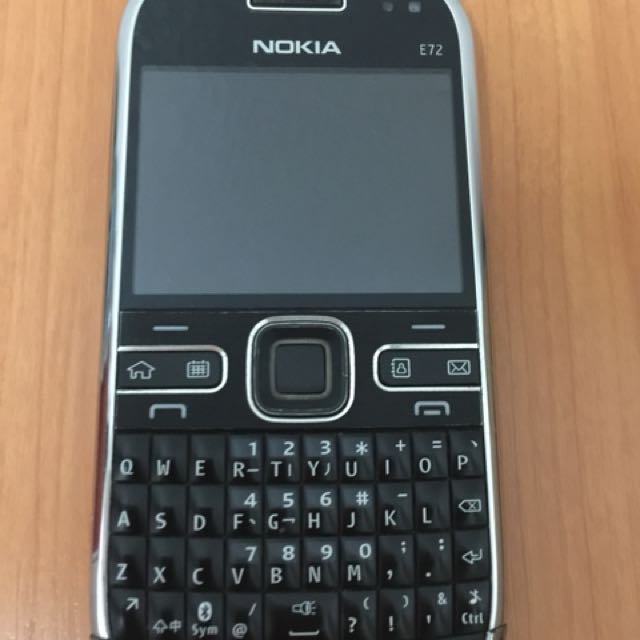 NOKIA E72 (Category: Android Others) located in Kuala Lumpur. Submitted by huimun92 (Listing ID 137624862, Image 3). Description: Used item. Lady owner. 70% good condition. Selling at RM250(nego) Include: Phone, and Nokia original handfree. .