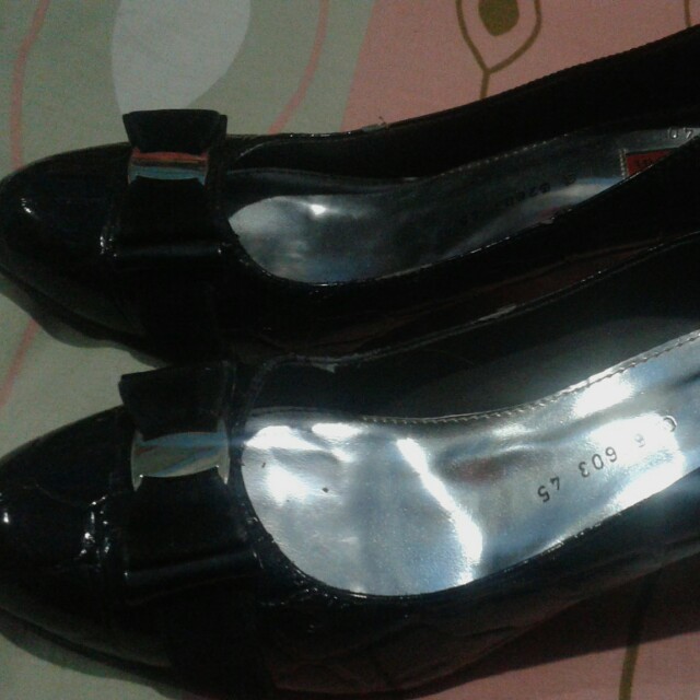 Sepatu Kerja Hitam Elizabeth Fesyen Wanita Sepatu Di Carousell