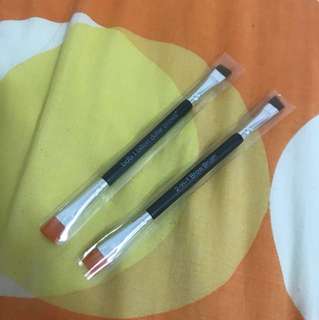 2-in-1 brow brush