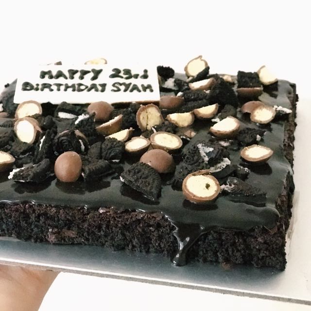 Brownies Tags Fudge Brownies Vanilla Chocolate Dessert Table Happy