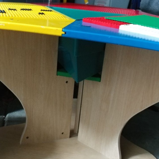 lego brand table