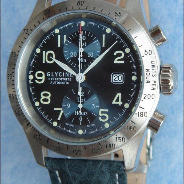 glycine stratoforte chronograph