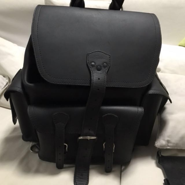 saddleback leather front pocket backpack