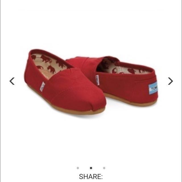 Red canvas shop women's classics