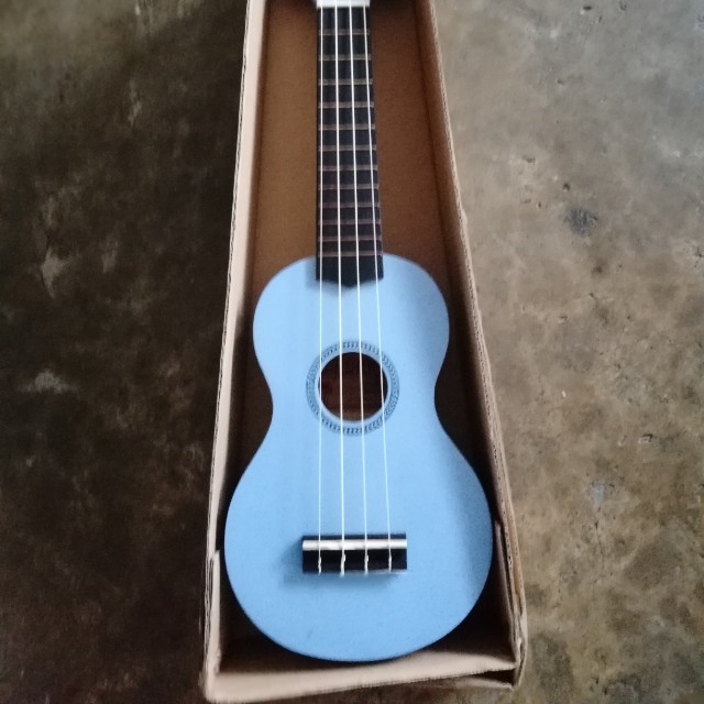 Unduh 880 Koleksi Gambar Gitar Ukulele Putih Terbaik Gratis HD