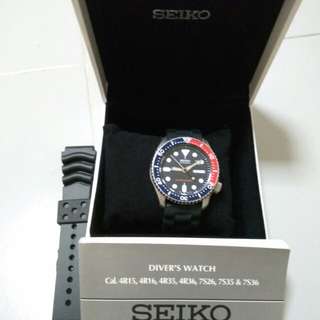 AUTHENTIC seiko SKX009
