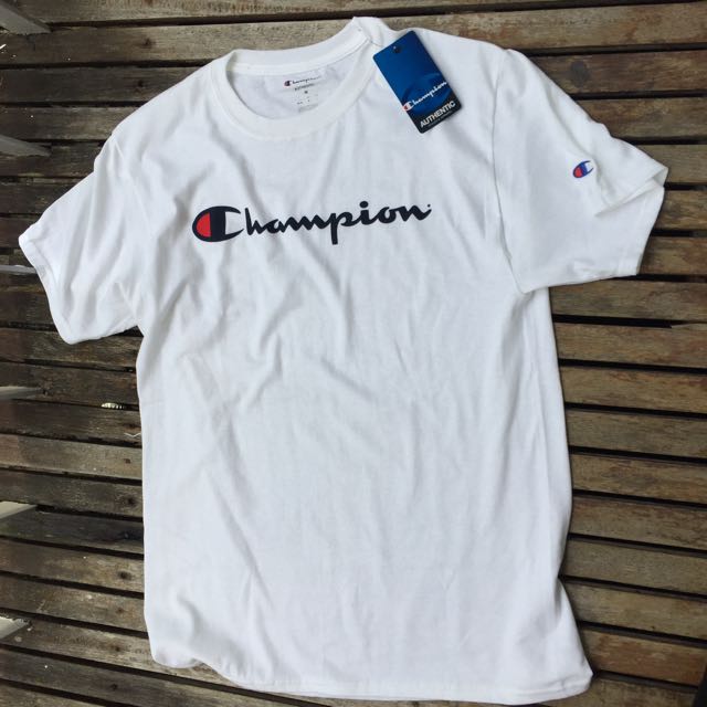 Champion White Graphic T-Shirt size M 