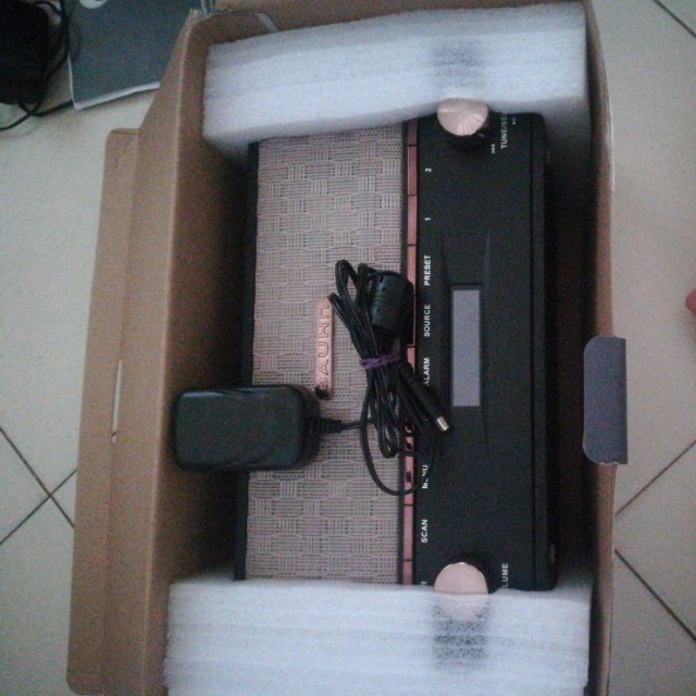 BROADWAY DAB+FM RETRO RADIO [ bauhn ], Audio, Portable Music Players on Carousell