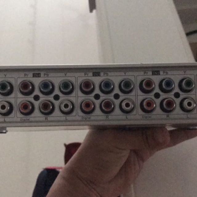 Component cable switch (Category: TV Parts & Accessories) located in Singapore. Submitted by shunjie.cheong (Listing ID 137892533, Image 2). Description: Selling a component cable switch. This is to input 4 component cables into this device and select whichever one u want to output via the switch.