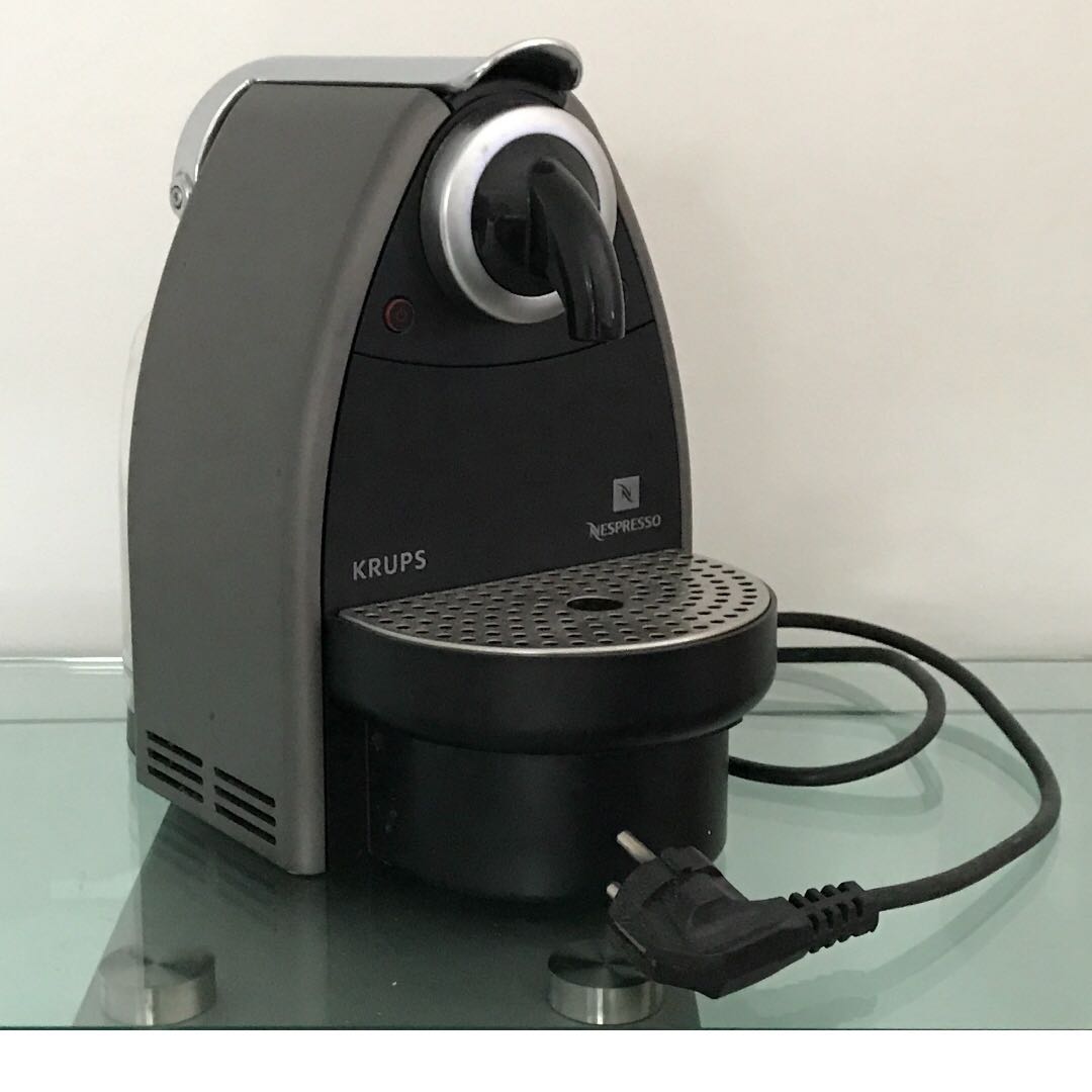 Nespresso Krups / Manual Coffee Machine, TV & Home Appliances