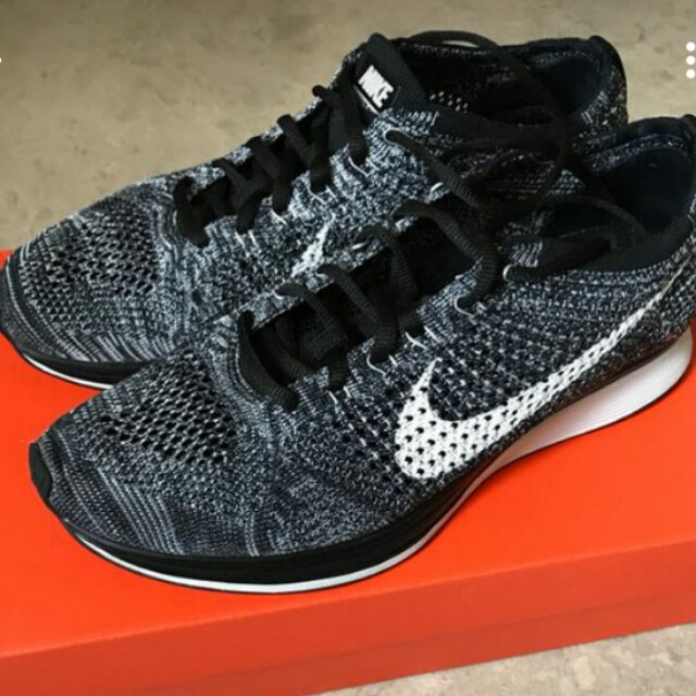 nike flyknit racer oreo 2