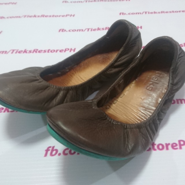 Tieks Chocoloate Brown Color Restoration (Category: Flats & Sandals) located in Cagayan de Oro. Submitted by micharegon (Listing ID 137919455, Image 3). Description: FREE Color Resotoration for your Tieks* Chestnut Ballerina Pink Chocolate Brown Cobalt Blue Cardinal Red Mustard Yellow Burgundy *Free on your first pair until December 1 Shipping cost roundtrip is shouldered by owner of the shoes.