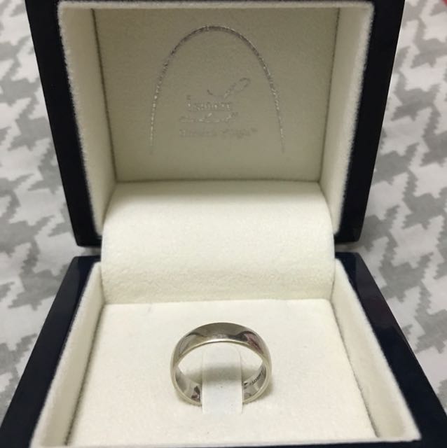 Tomei white gold store ring
