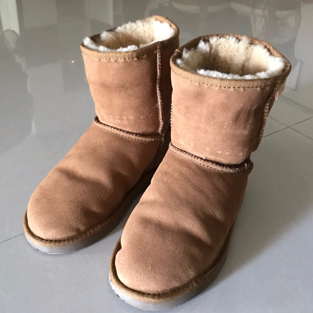 chestnut ugg boots size 5