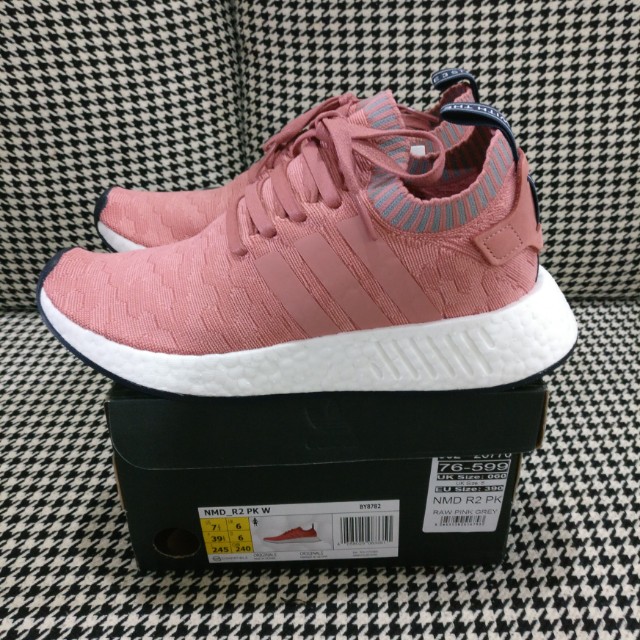 Adidas nmd r2 in raw pink/grey hotsell