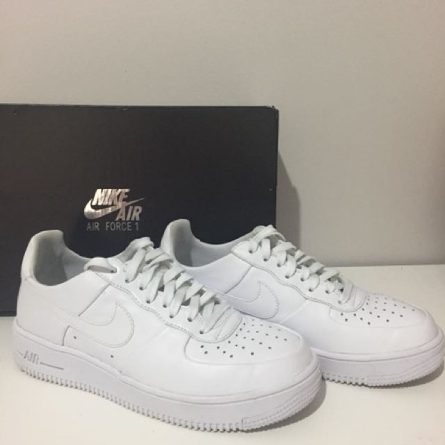 nike size 7 womens