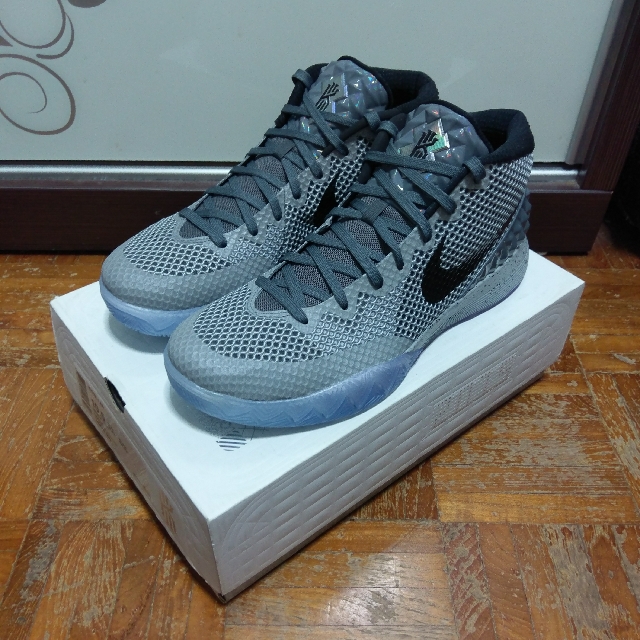Nike kyrie 1 2025 gris
