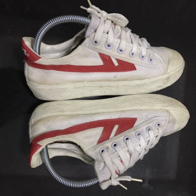 WARRIOR SHOES VINTAGE MALAYSIA