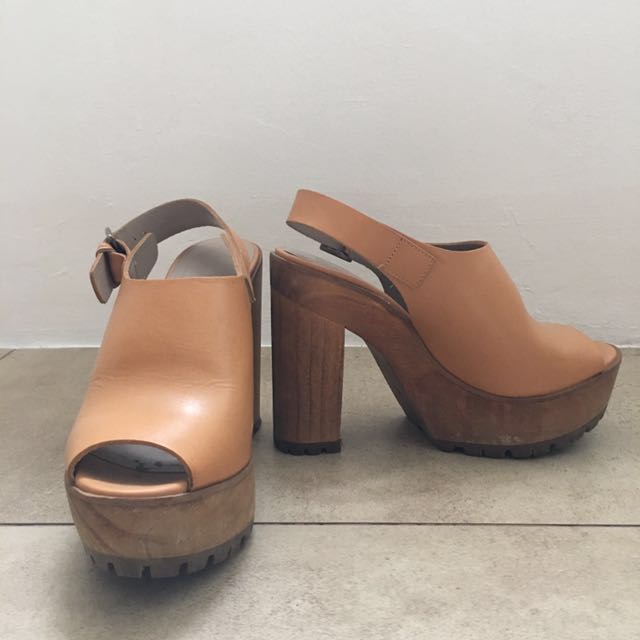 zara clogs