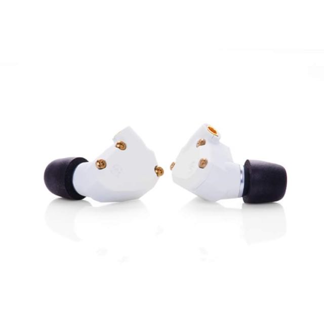 99% new Campfire Audio Andromeda CK - Snow White 限量版入耳式耳機
