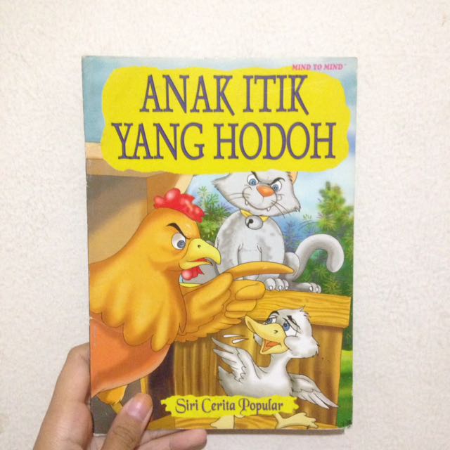 Anak Itik Yang Hodoh Books Stationery Children S Books On Carousell