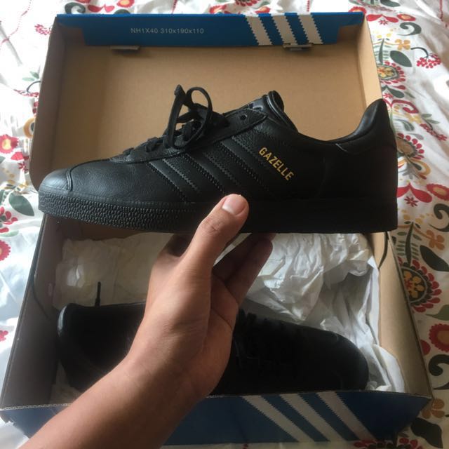 black gazelles size 8
