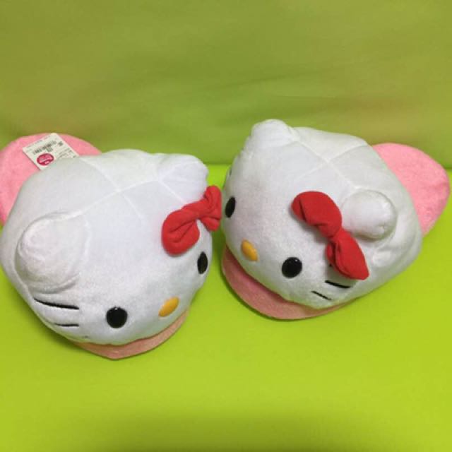 Hello Kitty Bedroom Slippers, Women's 