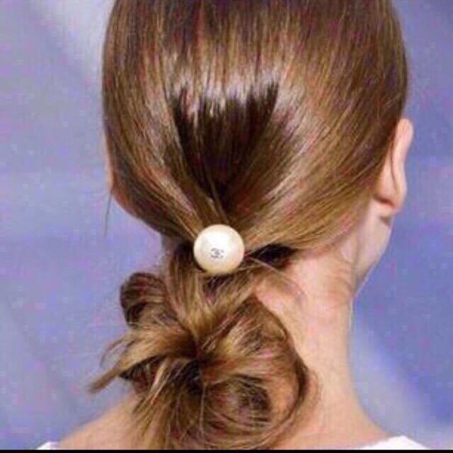 chanel ponytail holder