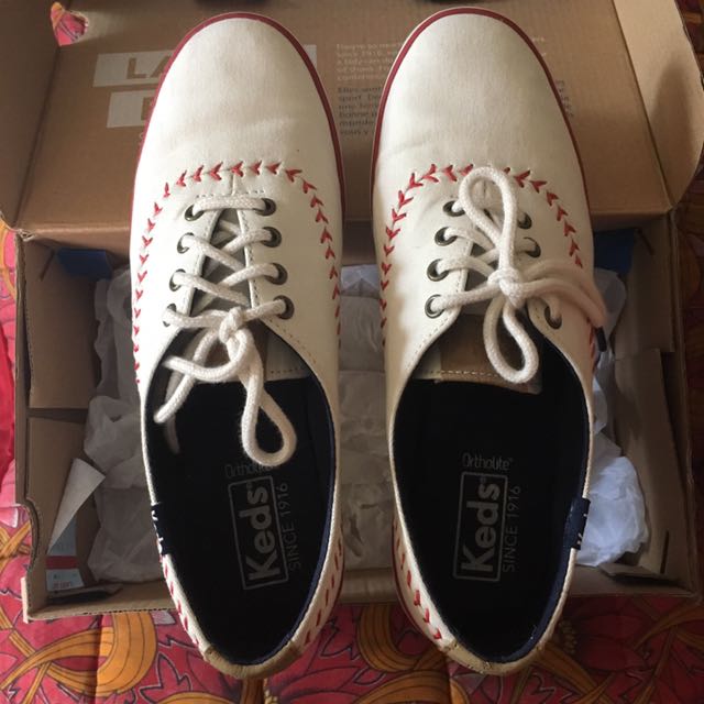 Keds Champion Pennant Off white (Category: Sneakers) located in Valenzuela. Submitted by hazelpwardrobe (Listing ID 138071159, Image 2). Description: 🎀 bought in New York🇺🇸 🎀 used twice only 🎀 size 5.5 🎀 canvas upper with baseball stitch detailing 🎀 2 sets of laces (round white and brown) 🎀 Complete with box 🎀 BDO or BPI only Note: faded blue color near keds brand on right pair (last photo) ❌no trade (sorry!).