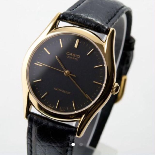Nakedglory Casio Gold Frame Black Face Classic Watch