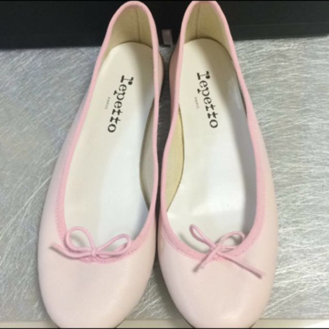 Repetto ballet flats, Women's Fashion, Footwear, Flats on Carousell