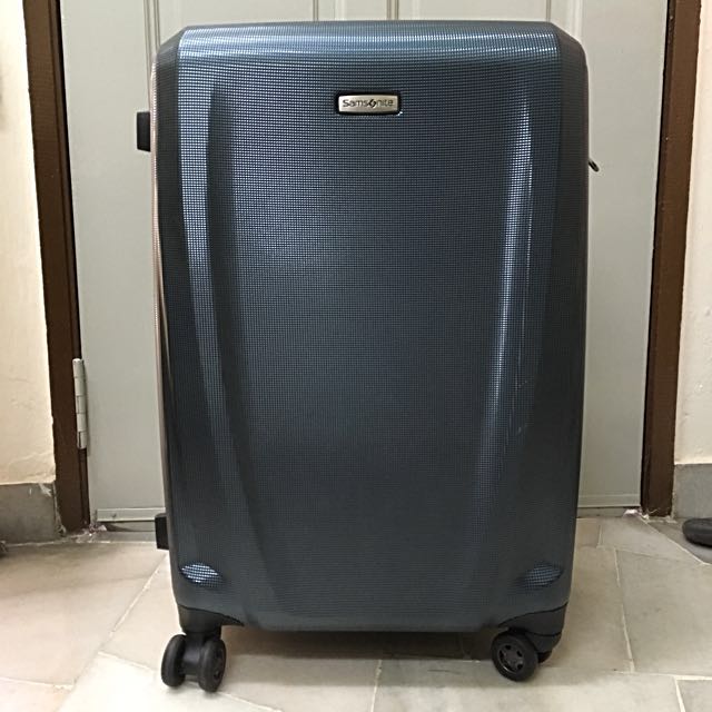 Samsonite Pursuit DLX Spinner Medium Expandable Luggage