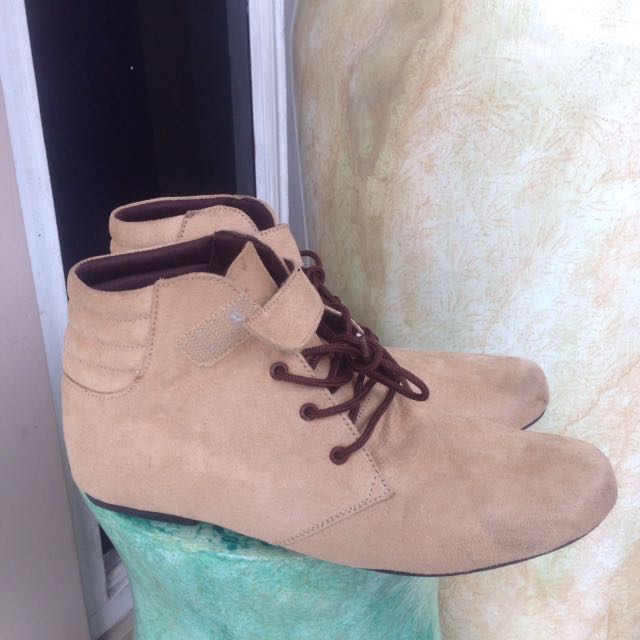 Sepatu Boots Elizabeth Fesyen Wanita Sepatu Di Carousell