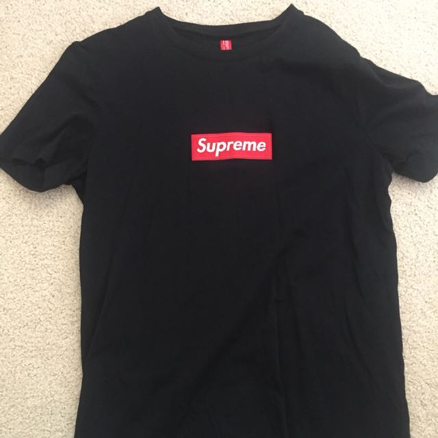 Supreme Top Fake Women S Fashion Clothes On Carousell