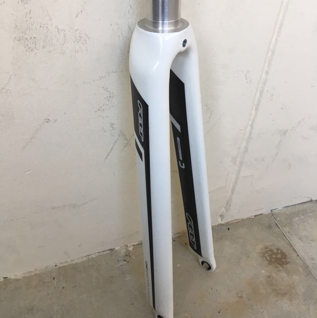 felt carbon fork