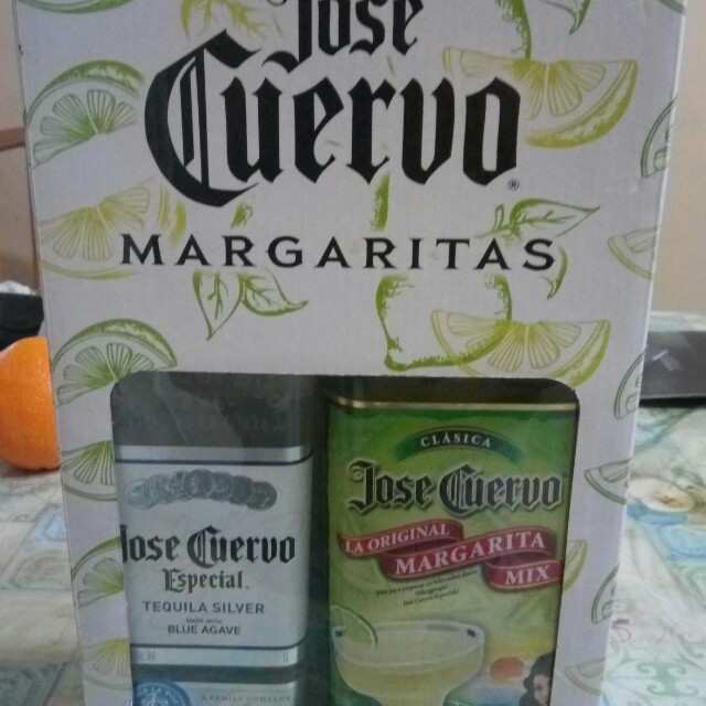 Jose Cuervo Especial Cocktail Tequila Silver 1L BNIB, Food & Drinks