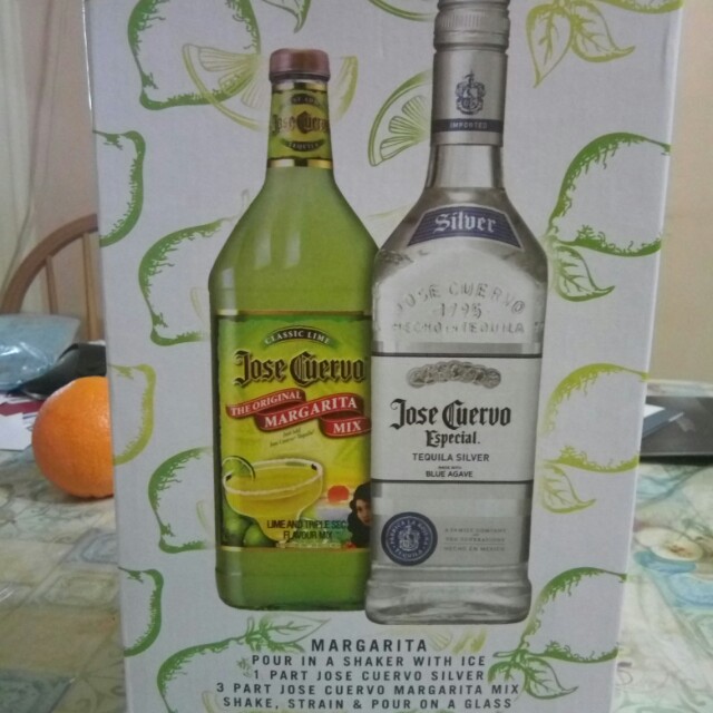 Jose Cuervo Especial Cocktail Tequila Silver 1L BNIB, Food & Drinks