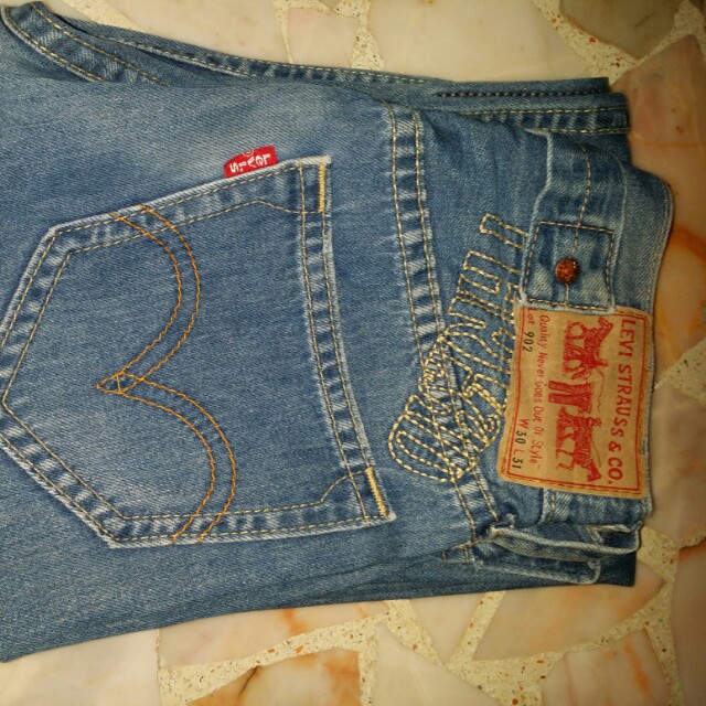 levis 902 jeans