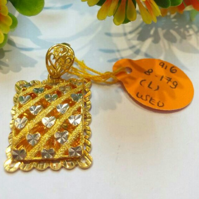 Loket Emas 916 Used Women S Fashion Jewellery On Carousell
