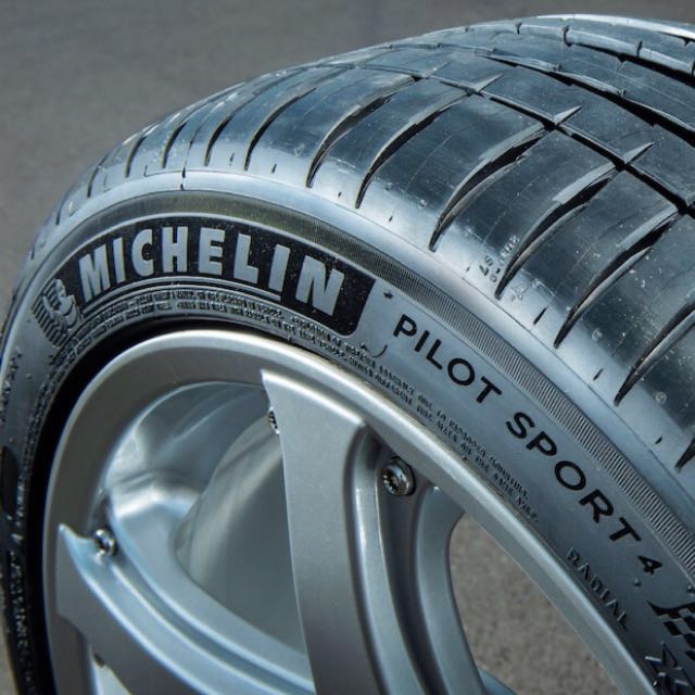 Michelin PS4 Tyres 225/40/18, Car Accessories on Carousell