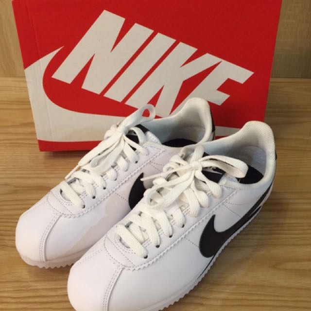 nike白色黑勾阿甘鞋 全新 买太小 正品