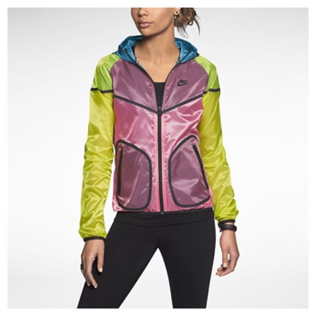 nike hyperfuse windrunner