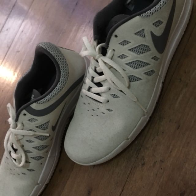 sb suede