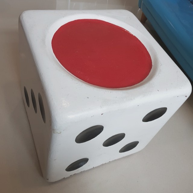 A Dice table or chair, Furniture & Home Living, Furniture, Chairs on