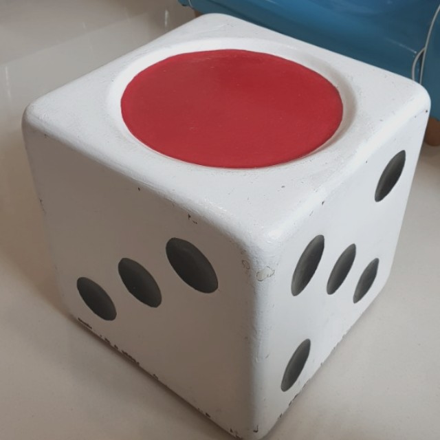 A Dice table or chair, Furniture & Home Living, Furniture, Chairs on