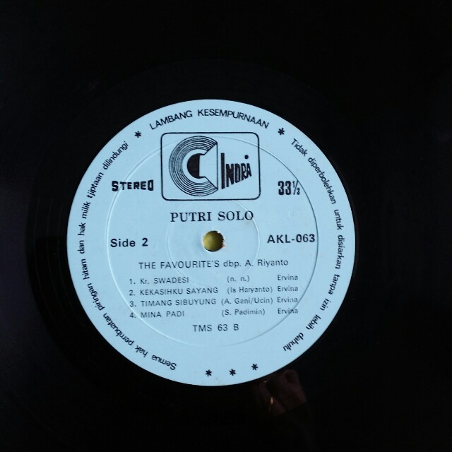 Ervinna Putri Solo Lagu Lagu Kroncong Local Artist Vinyl Record F2329 F581 Vintage Collectibles Vintage Collectibles On Carousell
