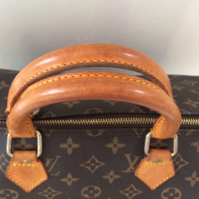 Reply to @josrodriguez09 What fits inside the Louis Vuitton Speedy 30, Louis  Vuitton
